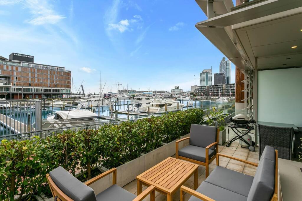 Apartmán Elegant & Sunny Living With Stunning Marina Views Auckland Exteriér fotografie