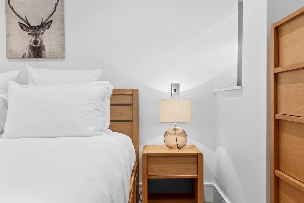 Apartmán Elegant & Sunny Living With Stunning Marina Views Auckland Exteriér fotografie