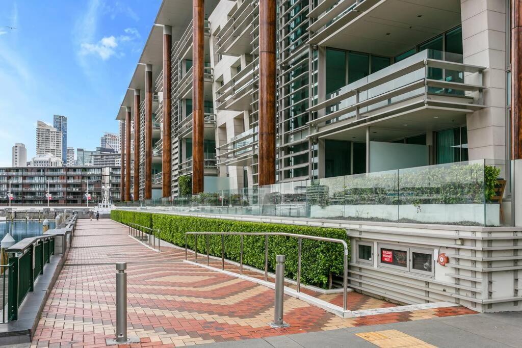 Apartmán Elegant & Sunny Living With Stunning Marina Views Auckland Exteriér fotografie